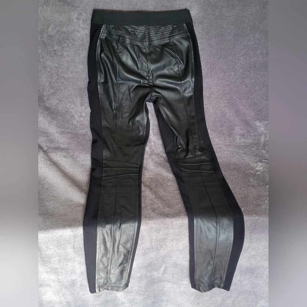 BCBGMaxAzria "Khalin" Women's Sz XS Black Leggings with Zipper Detail LIKE NEW - Picture 8 of 16